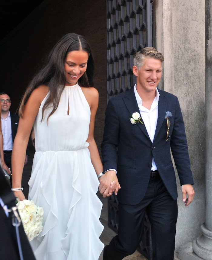 Standesamt und Kirche in Venedig, Ana im maßgeschneiderten Couture-Traum.