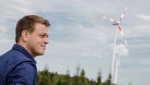 Ein Lieblingsthema von Grünen-Chef Stefan Kaineder ist der Ausbau der Windkraft in ...