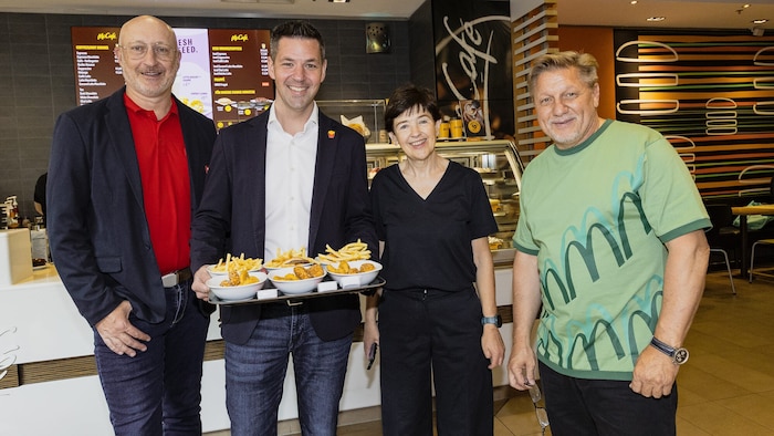 Thomas Huemer (Vertriebsleiter Harryson Businesswear), Marko Krapec (Head of Employee Experience ...