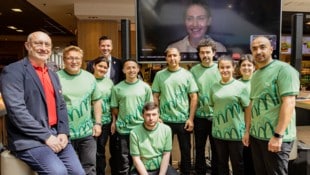 Die von Ida Lechner (17) – sie wurde via Video zugeschaltet (siehe Hintergrund) – designte ...