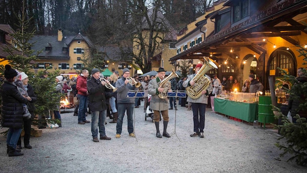 Der Weihnachtsmarkt war bei vielen Salzburgern als authentischer Markt beliebt