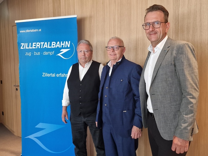 Aufsichtsratsvorsitzender Franz Hörl, Vorstand Andreas Lackner und Vize-Aufsichtsratschef ...