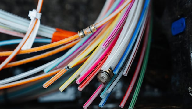 Gemeinsam mit öGIG und Kelag-Connect wurden bisher 16 Gemeinden an das schnelle Glasfasernetz ...