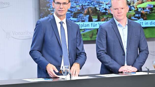 Landeshauptmann Markus Wallner (ÖVP) und Landesstatthalter Christof Bitschi (FPÖ) präsentierten ...