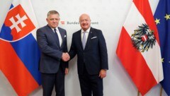 Bundeskanzler Christian Stocker (ÖVP) empfing den slowakischen Premier Robert Fico am Dienstag ...