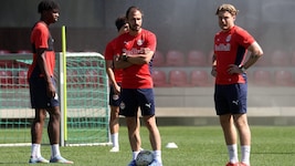 Im Herbst mit Liam Crowley (re.) unter anderem als U18-Co-Trainer tätig: Andreas Ulmer (Mitte).