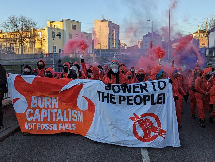 Zahlreiche Klimaaktivisten hatten im März 2023 gegen die Gaskonferenz in Wien demonstriert.