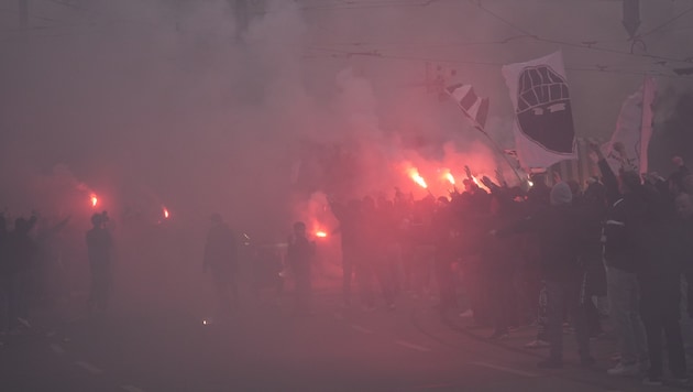 Bengalische Feuer sind eigentlich verboten