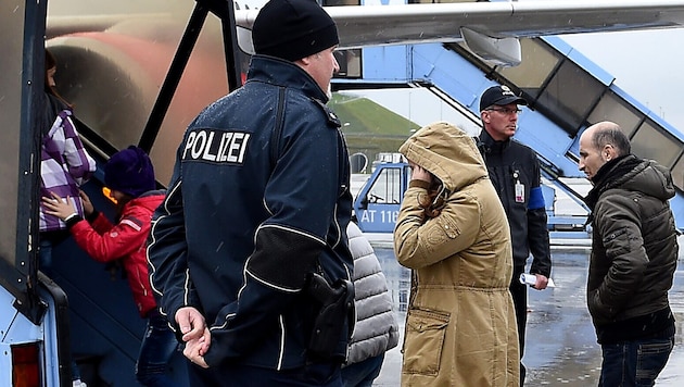 Abgelehnte Asylwerber am Münchner Franz-Josef-Strauß-Flughafen