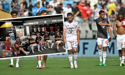 Hängende Köpfe bei den Bayern – nicht nur wegen der Niederlage. Heiß war‘s, den Ersatzspielern ...