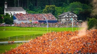 Die Formel 1 ist in der Steiermark – Tausende Holländer kommen in Orange.