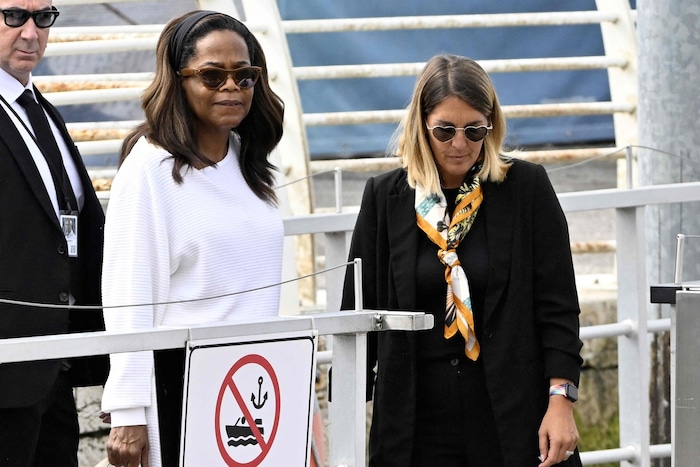 Oprah Winfrey landete am Donnerstag in Venedig.