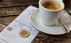 Für den Espresso oder das Hotelzimmer blättern wir immer mehr hin. Den Betrieben bleibt dennoch ...