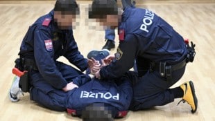 Bei einem Einsatztraining in der Welser Polizeischule kam es zur Eskalation.