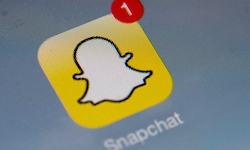 Über Snapchat trat der 40-Jährige mit den Mädchen in Kontakt.