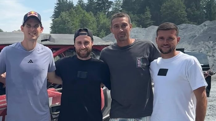 Kevin Stöger, Stefan Ilsanker, Björn Schulz und Dominic Thiem (von rechts nach links) bei ihrer ...