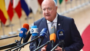 Stocker nahm am Donnerstag am Europäischen Rat in Brüssel teil, von dort fliegt er direkt nach ...