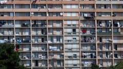 Die Hochhäuser im Norden von Marseille gelten als Hochburgen der organisierten Drogen-Banden in ...