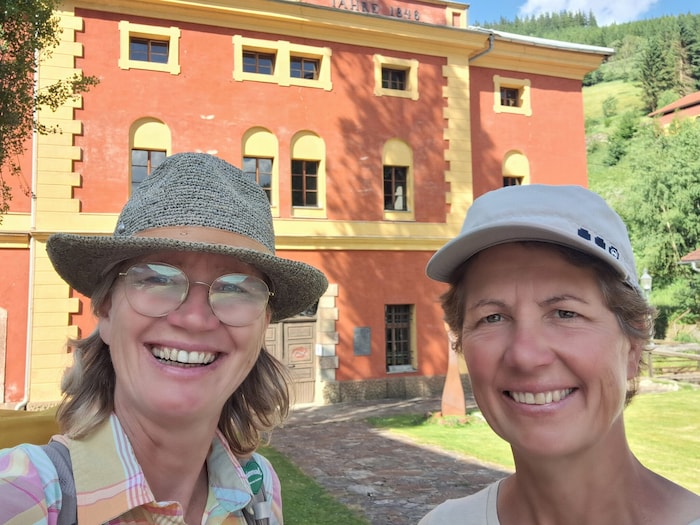 Begeistern wieder mit einer spannenden Tour: Elisabeth Zienitzer (li.) und Silvia Sarcletti.