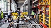 Wie schon in den letzten Sommern macht bei der U4 die nötige Sanierung der Tunneldecken Sperren ...