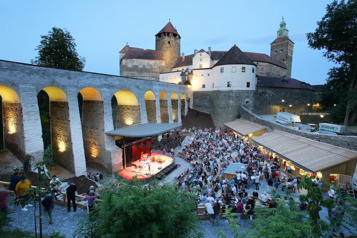 Mit dem KlangFestival bietet die Burg Schlaining ein buntes Programm bis in den Herbst hinein.