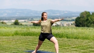 Als ausgebildete Yogatrainerin bietet die Vizebürgermeisterin auch Kurse in ihrer Gemeinde an.