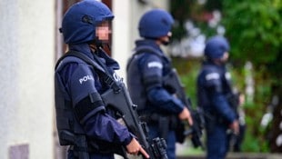 Eine Bombendrohung löste einen großen Polizeieinsatz aus.
