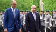 Der erste offizielle Besuch als Bundeskanzler seit Amtsantritt vor fast vier Monaten führte ...