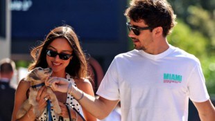 Alexandra Saint Mleux und Ferrar-Star Charles Leclerc