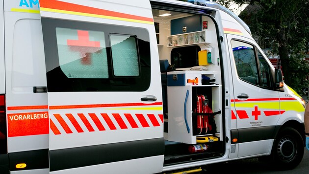 Drei Personen wurden vorsorglich ins Spital gebracht.