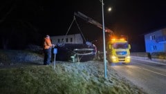 Der junge Raser baute am Ende einer wilden Fahrt in Kematen am Innbach einen Unfall, landete mit ...