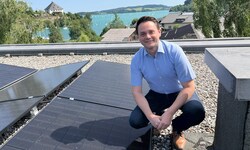 Bürgermeister Michael Schwarzmayr will die Sonnenenergie in der Gemeinde weiter ausbauen.