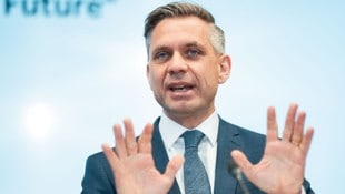 Wirtschaftsminister Wolfgang Hattmannsdorfer spricht von einer „Lifestyle-Freizeitwelle“. Das ...