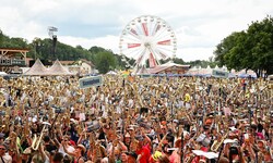 Das Fest verwandelte sich in eine große Spielwiese.