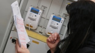 Als den Strompreis überprüfende Mitarbeiter der Stadtwerke geben sich derzeit Betrüger aus, die ...