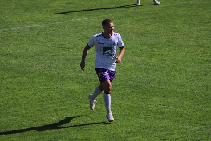 Dario Bijelic spielte bei der Austria in der ersten Halbzeit als Rechtsverteidiger, dann im ...