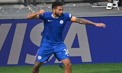 Chelsea-Captain Reece James bejubelt seinen Treffer zum 1:0!