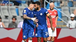 Chelseas Kicker herzen sich ob ihres Sieges gegen Benfica!