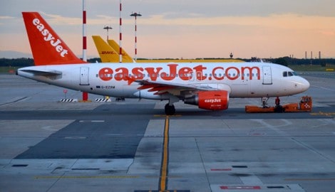 Viele Flugzeuge mussten unter anderem am Flughafen Mailand-Malpensa am Boden bleiben ...