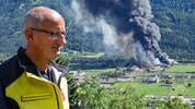 Landeshauptmann Mattle dankt den Einsatzkräften.