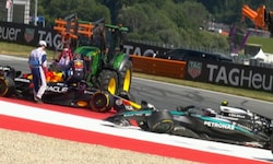Max Verstappen und Kimi Antonelli krachten zusammen, wodurch beide früh ausschieden.