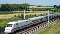 Ein neuer Hochgeschwindigkeitszug hat seine Testfahrt mit 405 Kilometern pro Stunde erfolgreich ...