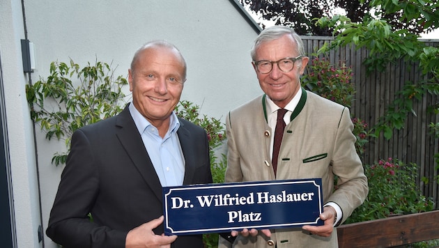 Mauterndorfs Bürgermeister Herbert Eßl und Noch-Landeshauptmann Wilfried Haslauer (beide ÖVP).