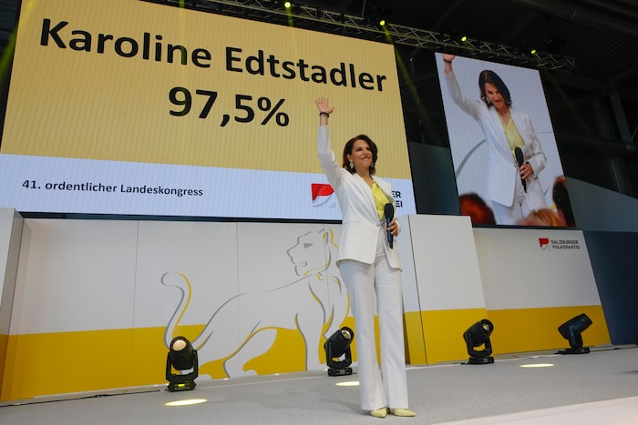 Mit 97,5 Prozent wurde Karoline Edtstadler am Samstag zur Parteiobfrau gewählt.