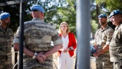 Nach Besuchen auf Zypern (hier am Denkmal für österreichische UNFICYP-Soldaten), Jordanien und ...