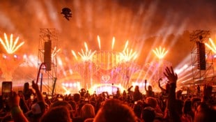 180.000 Besucher werden zur zwölften Ausgabe des Electric Love Festivals (ELF) am Salzburgring ...