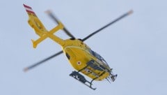 Einer der Arbeiter musste mit dem Hubschrauber ins Krankenhaus geflogen werden.