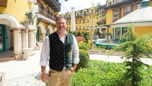 Der charismatische Christian Steiner und sein „Hotel Pichlmayrgut“, das er mit viel Leidenschaft ...