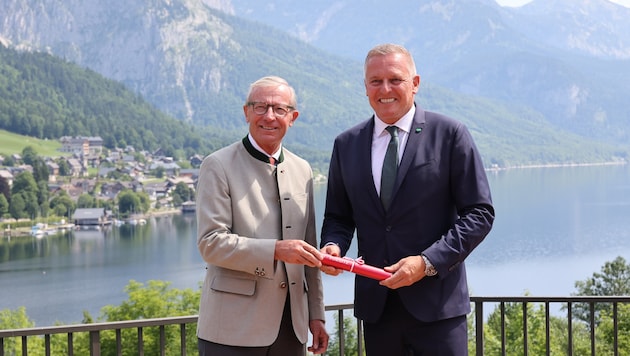 Salzburgs Landeshauptmann Wilfried Haslauer übergab das Staffelholz an den steirischen ...
