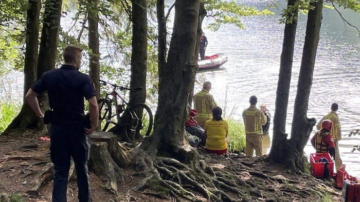 Einsatzkräfte vor Ort.